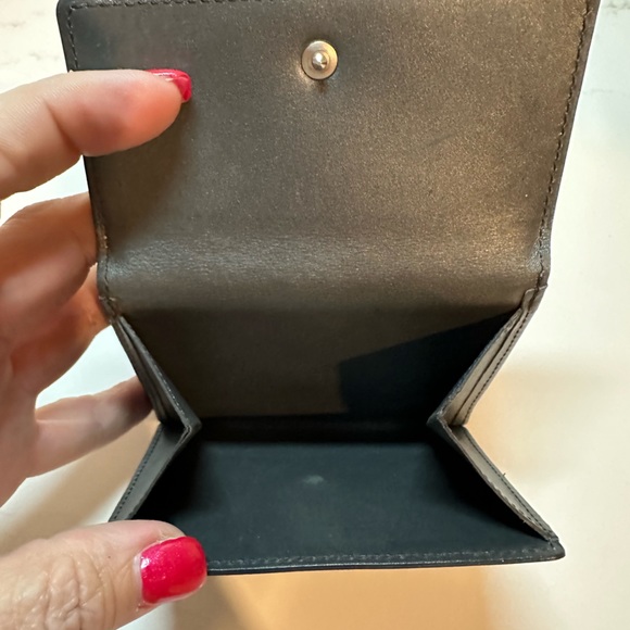 Louis Vuitton Elise Bifold Wallet - Picture 7 of 9